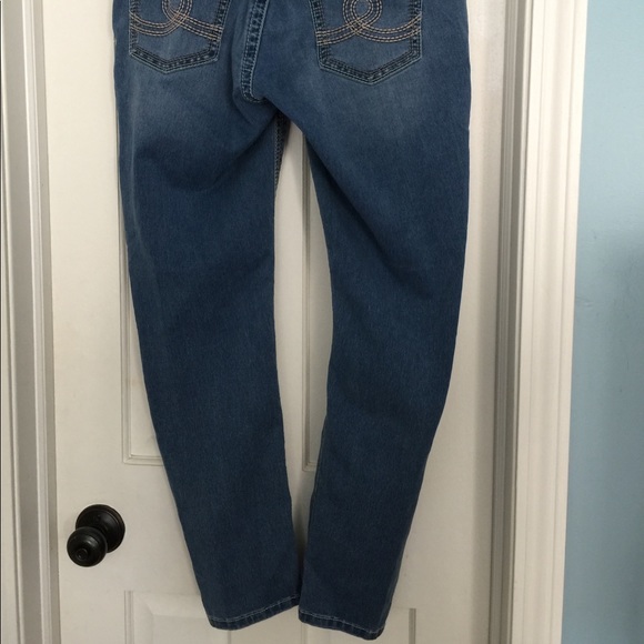 Jeans - Picture 3 of 3